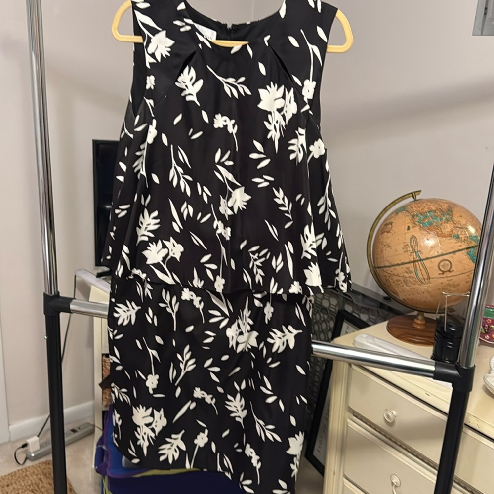 NWOT dress. Donna Morgan. Very cute. Size:12.
